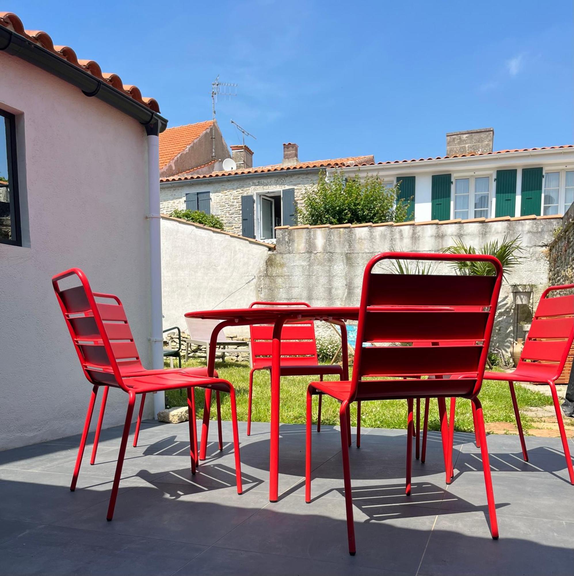 Elegante Maison Familiale Au Coeur Des Remparts De La Citadelle Ле-Шато-д'Олерон Екстер'єр фото